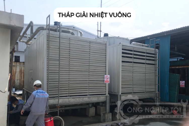 Tháp giải nhiệt vuông được lắp đặt ở khu công nghiệp, trung tâm thương mại,...